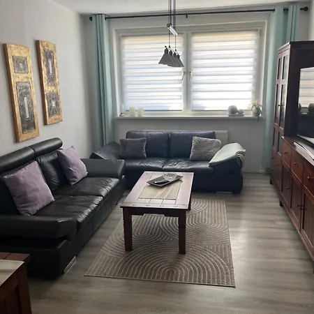 Charmante 2 Zimmer-wohnung 55qm Mit Gartenblick Appartement Pokrent